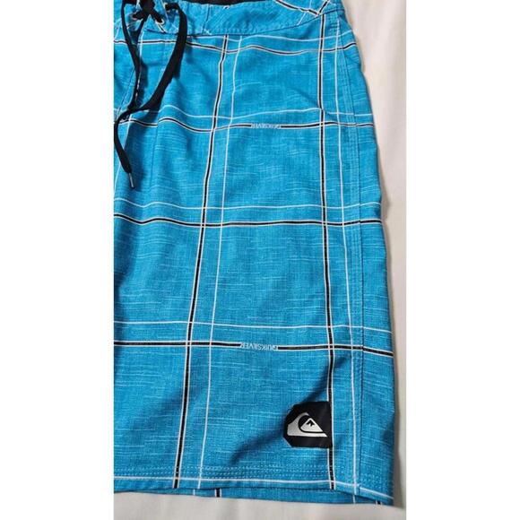Quiksilver Men's Blue Plaid Boardshorts Swim Trunks Size 34 - Picture 2 of 13